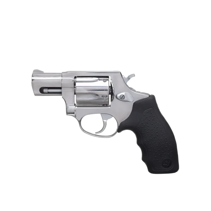 Se você busca um revólver confiável, resistente e com excelente desempenho para uso pessoal ou esportivo, o Revólver Taurus RT 85S Calibre .38 SPL Cano 2" Inox é a escolha ideal. Com design moderno, acabamento em inox e alta precisão, este revólver é perfeito para quem valoriza segurança e eficiência.